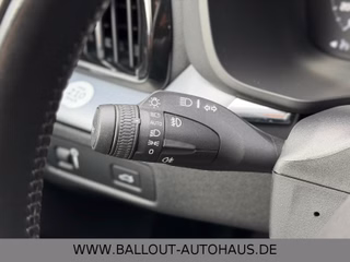 Volvo XC 60 Momentum AWD*1.HAND*PANO*SPUR*AHK*KAMERA* - bilder 17