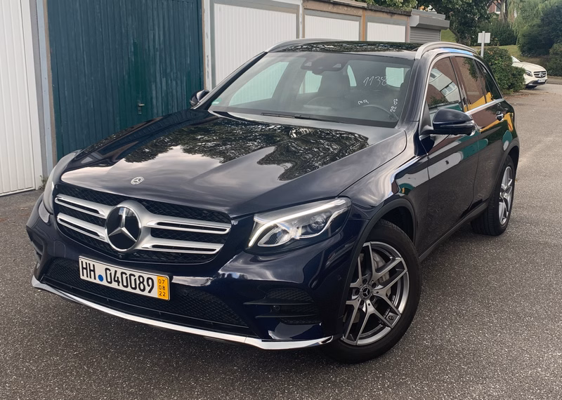 Mercedes-Benz GLC 250 4Matic/AMG LINE/ PARKASSISTENT/PANORAMA/