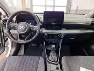 Toyota Yaris Hybrid Teamplayer +Safety- & Comf. Paket + Allwetterreifen - bilder 14