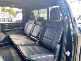 Dodge RAM 5.7 V8 HEMI Limited Night 2026 + 3 Jahre Garantie - bilder 15
