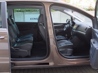 Volkswagen Sharan 2.0 TDI Highline Scheckheftgepflegt - bilder 16