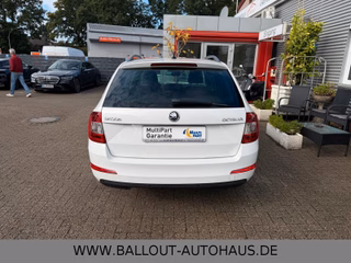 Skoda Octavia Elegance*2.HAND*KLIMA*ACC*TEMP*SPUR*NAVI - foto 6
