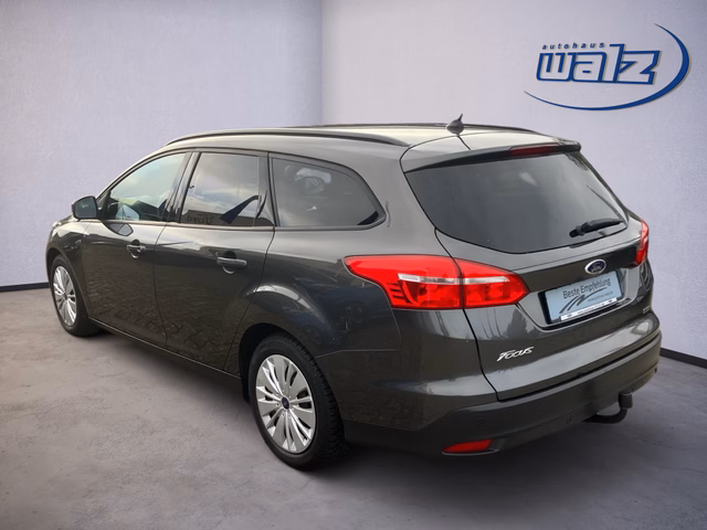 Ford Focus Turnier 1.0i AHK, Business wenig km - bilder 3