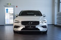 Daumennagel 4 - Volvo V60 Kombi Inscription AUT LED NAV AHK H&K