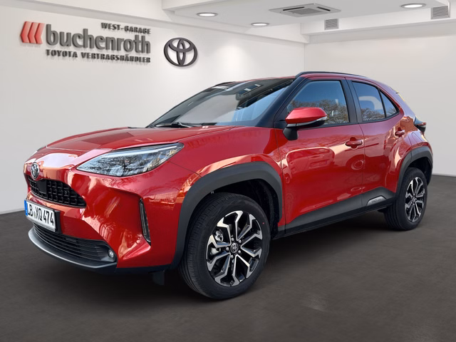 Toyota Yaris Cross Hybrid FWD Teamplayer +Safety- & Winter Paket - foto 1