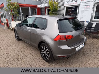 Volkswagen Golf VII Lim.Cup*2.HAND*PANO*KLIMA*NAVI*SHZ*EUR5 - bilder 7