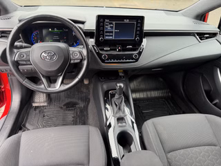 Toyota Corolla Sports Tou. Hybrid Team D/Standheizung - bilder 18