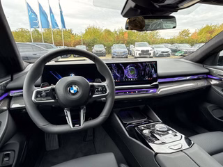 2027 BMW 540i xDrive - photo 6