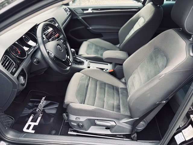 Volkswagen Golf VII Lim. Highline DSG+Pano+LED+ACC+StandHZG - foto 9