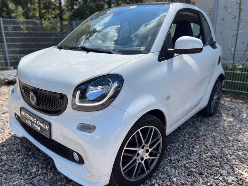 Smart ForTwo BRABUS XCLUSIVE *NAVI*PDC*109PS*PANO*JBL*