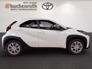 Toyota Aygo X Hybrid Pure + Car Play - foto 4