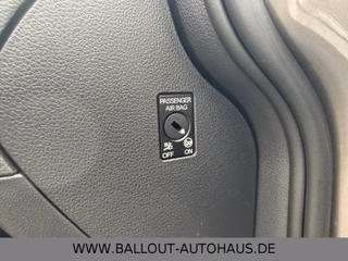 Volkswagen Golf VII Lim.1.HAND*KLIMA*TEMPO*SHZ*KAMERA*EURO5 - bilder 9