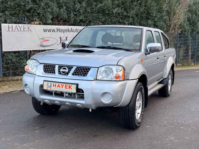 Nissan Navara TD King Cab 4X4 Pickup Used vehicle for sale | First registration 06/2003