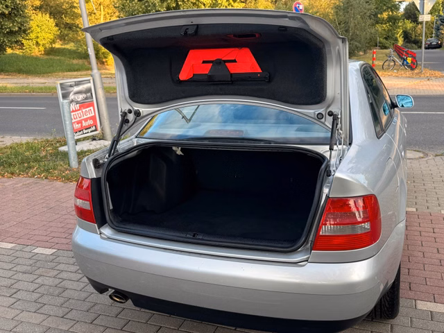 Audi A4 1.6*Limousine*ZR NEU*Klima*8-Fach*TÜV NEU - foto 6
