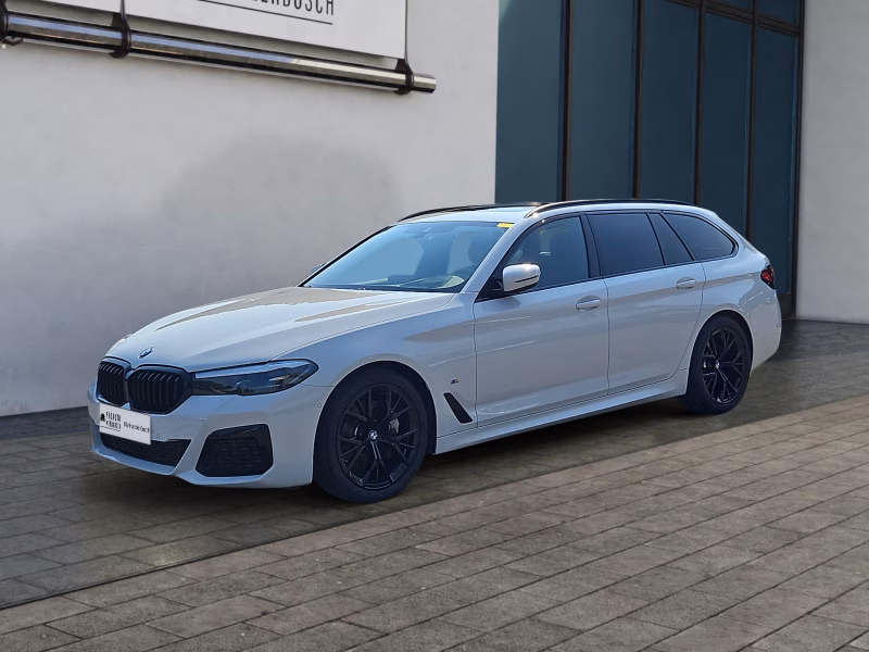 BMW 530d xDrive M Sport PANO/KAMERA/HARMAN/KOMFORTZUG
