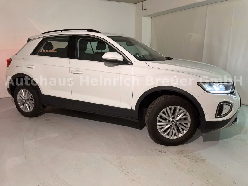 Volkswagen T-Roc Life,MY2023,DSG,LED,Navi,ACC,SHZ,Ready2Dis