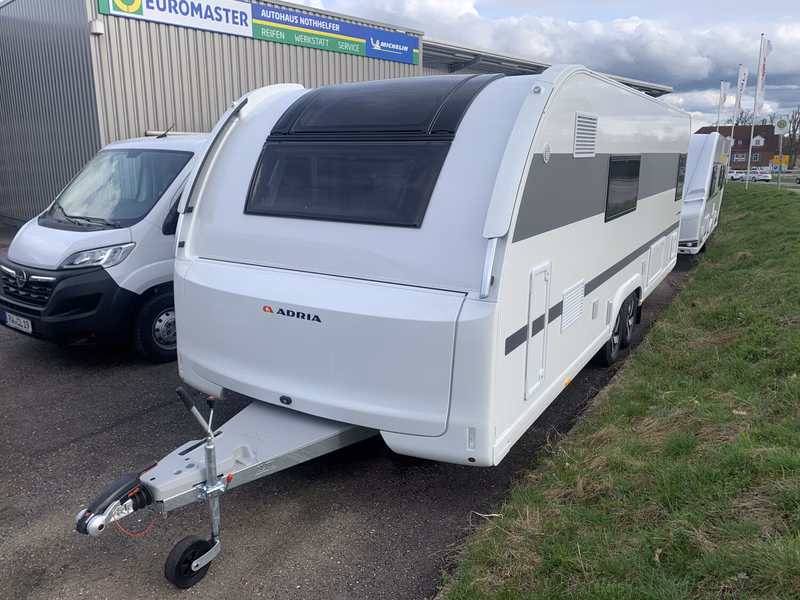 Adria Alpina 663 HT Top Ausstattung/Umrissbeleuchtung