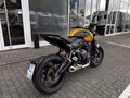 Thumbnail 4 - Triumph Trident 660 MY26 Quickshifter