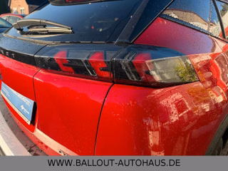 Peugeot 2008 GT Pack*2.HAND*PANO*ACC*SPUR*TEMP*FOCAL* - foto 9