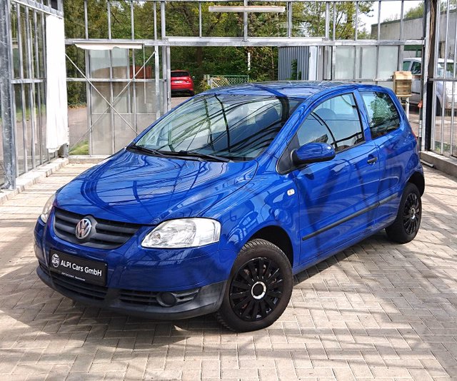 Volkswagen Fox 1.2  TÜV + ÖLWECHSEL NEU + GANZJAHRESREIFEN - photo 1