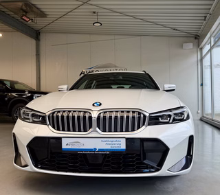 BMW 330 i xDrive M Sport Autom., LED Navi Kamera ACC - photo 1