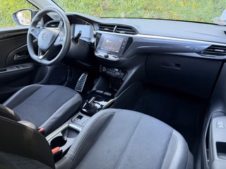 Opel Corsa F Elegance Automatik - foto 6