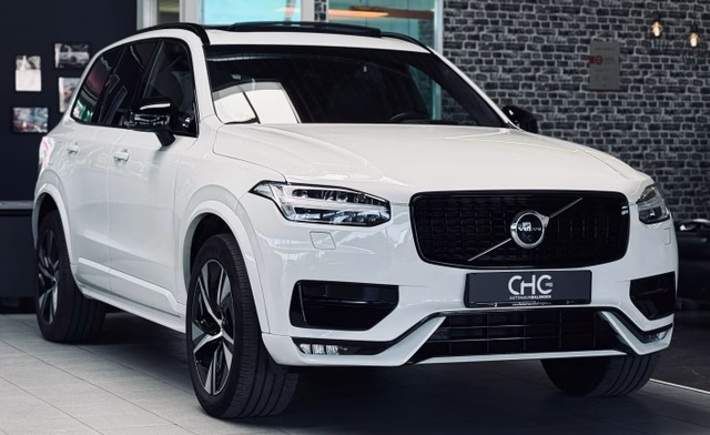 Volvo XC90 R Design AWD 7-Sitzer |AHK|HUD|PANO|360 Gebrauchtwagen Kaufen | EZ 03/2021 | Preis 46.000 €