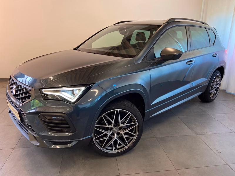 Seat Ateca FR 2.0 TSI 4Drive PANO AHK 19"ALU T-LEDER