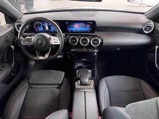 Mercedes-Benz A 200 d AMG Distronic Multibeam LED AHK MNUX-AR - foto 19