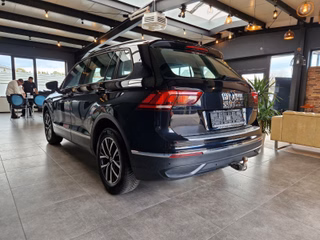 Volkswagen Tiguan Life 2,0TDI*KAMERA*AHK*NAVI*CLIMATRONIC - bilder 5