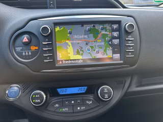 Toyota Yaris Hybrid GR Sport/1.Hand/Navi/Kamera/ - foto 27