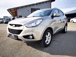 Hyundai TUCSON ix35 TEMP|KEYLESS|KLIMA|SHZ|PDC|ALARM Used vehicle for sale | First registration 02/2011 | Price 9.990 €