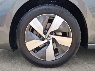 Volkswagen Passat Variant 1.5 eTSI Business DSG / AHK / NAVI / HEAD-UP / LED - bilder 13