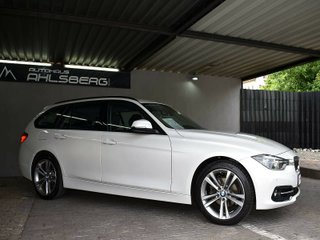 BMW 318i Touring Sport Line /LED/Tempo/SHZ/AHK/TEMPOMAT/