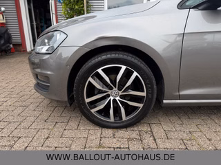 Volkswagen Golf VII Lim.Cup*2.HAND*PANO*KLIMA*NAVI*SHZ*EUR5 - bilder 13