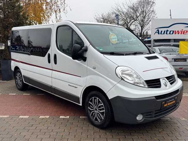 Renault Trafic - foto 1