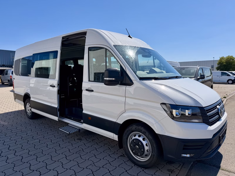 Volkswagen Crafter 50 Bus 17-Sitzer + 5 Stehplätze