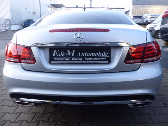 Mercedes-Benz E 200 E Coupe Automatik*LEDER*PANO*AMG PAKET*LED - photo 5