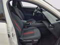 Daumennagel 16 - Alfa Romeo Junior Elettrica 115 kW Ti Technopaket