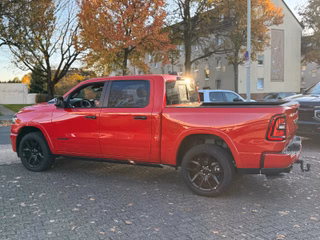 Dodge RAM Laramie Night Premium + 3 Jahre Garantie AHK + elekr. Heckklappe + Beifahrerdisplay - foto 9