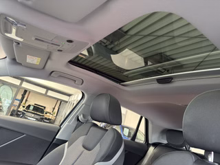 Audi Q2 S-Line Sport 35 Autom., Matrix Pano Kamera ACC - bilder 16