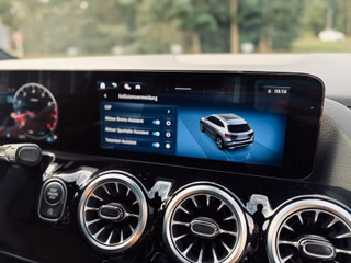 Mercedes-Benz GLA 220 4M AMG+Multibeam+Carbon+Kamera+Memory+19 - foto 9