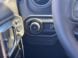 Jeep Wrangler 3.6l V6 Automatik Rubicon - foto 27