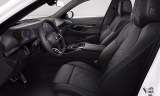 2027 BMW 530i xDrive - photo 6