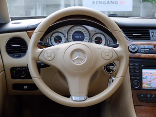 Mercedes-Benz CLS 320 CDI nur 98 Tkm - foto 17