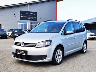Volkswagen Touran 1.4TSI Comfortl. 7-SITZER|NAVI|KLIMA|TEMP Used vehicle for sale | First registration 07/2014 | Price 12.990 €