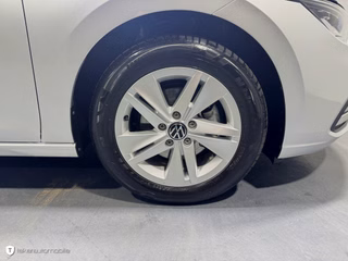 Volkswagen Golf VIII 1.0 eTSI Variant *Life*CarPlay*Navi*LED*DSG* - foto 28