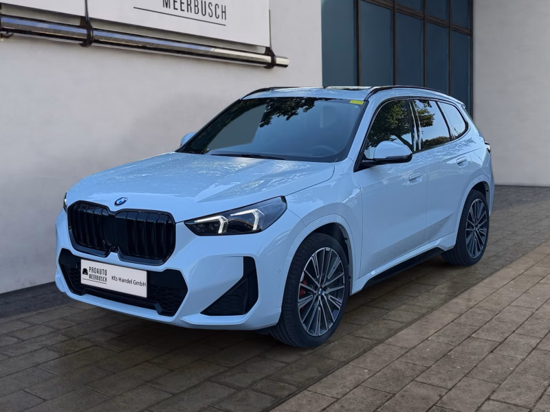 BMW X1 xDrive 23d M Sport PRO PANO/HEADUP/AHK/MASSAGE