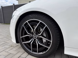 Mercedes-Benz E 220 d Night Pak.Tempo LED Apple Car. Scheckheft - foto 1