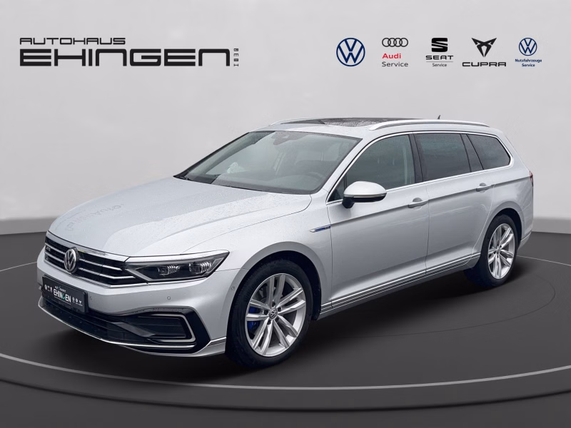 Volkswagen Passat Variant GTE Panorama Sthz AHK ACC Matrix Navi